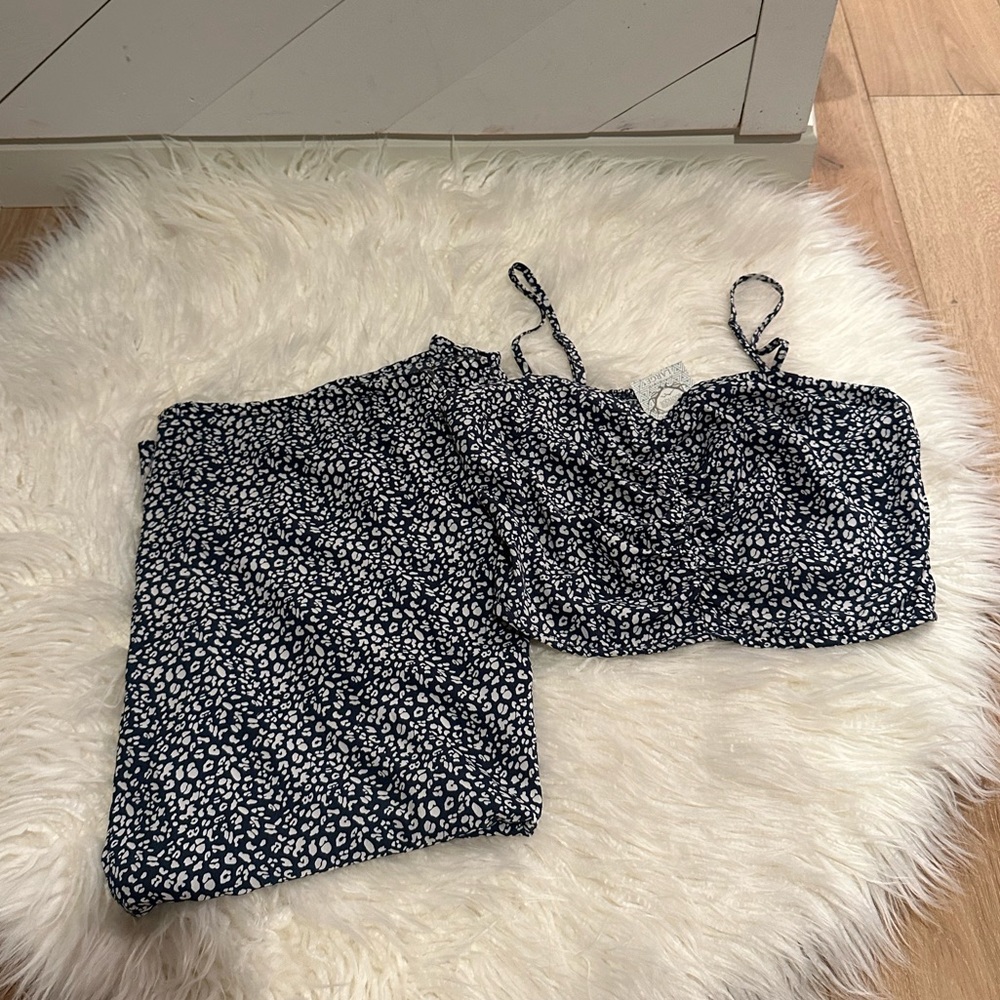 NWT Listicle Navy Blue Ditzy Leopard Print Crop top and Skirt Set, Size L